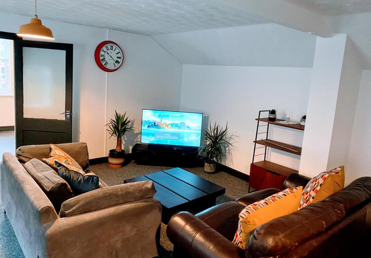 Gorgeous Town Center 3 Bedroom Self Contained Apartment For 1-5 People Harrogate Extérieur photo