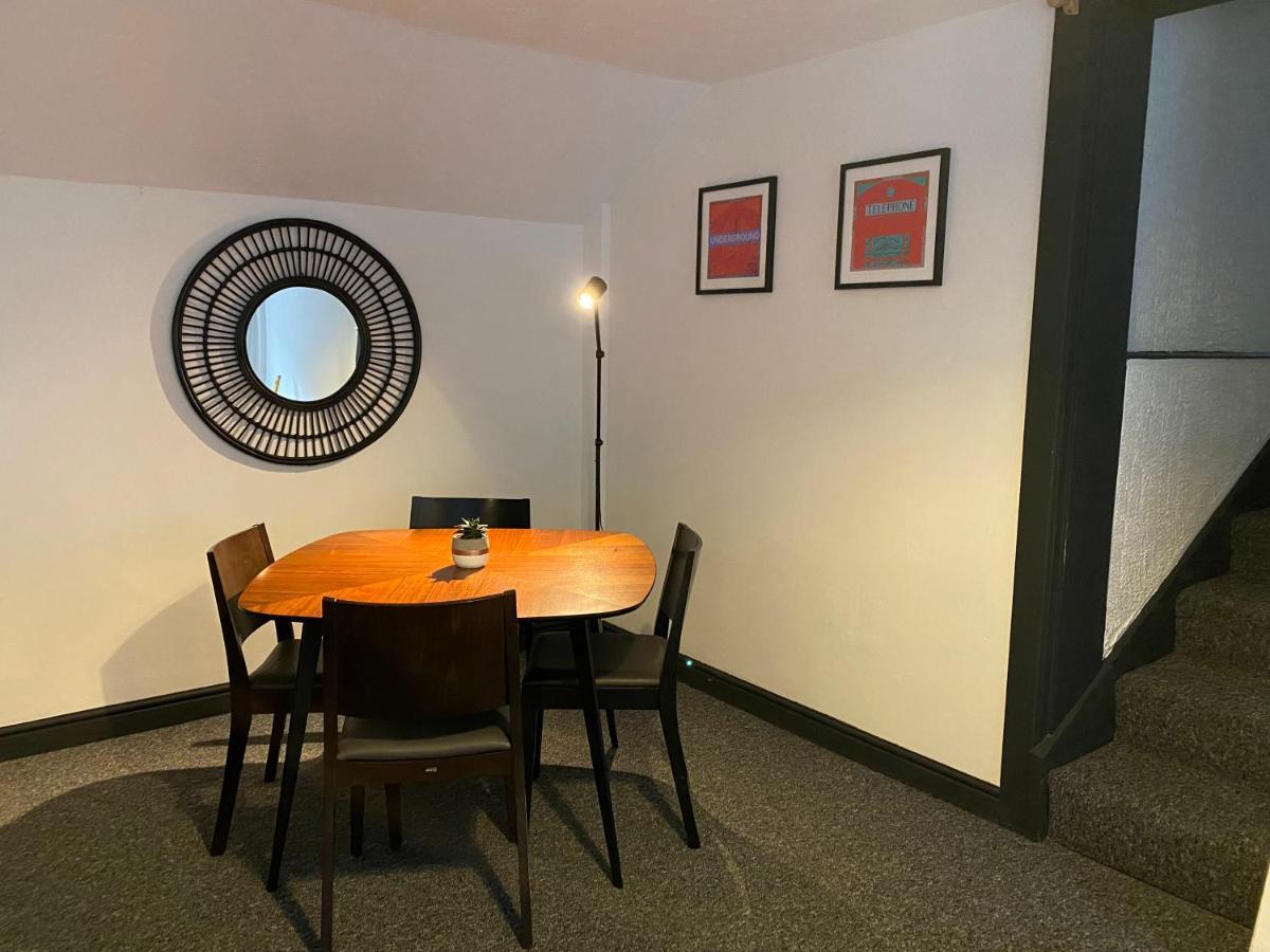 Gorgeous Town Center 3 Bedroom Self Contained Apartment For 1-5 People Harrogate Extérieur photo