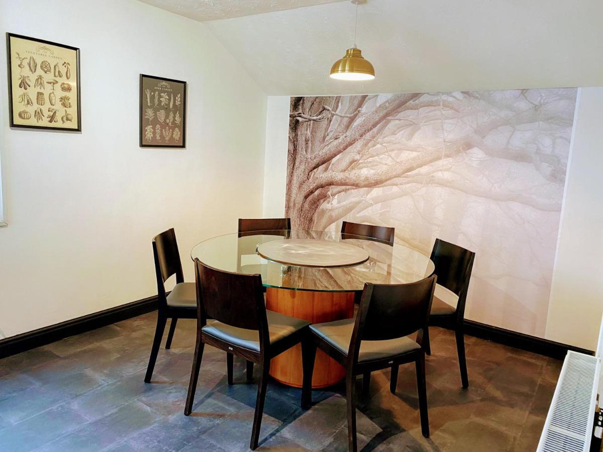 Gorgeous Town Center 3 Bedroom Self Contained Apartment For 1-5 People Harrogate Extérieur photo